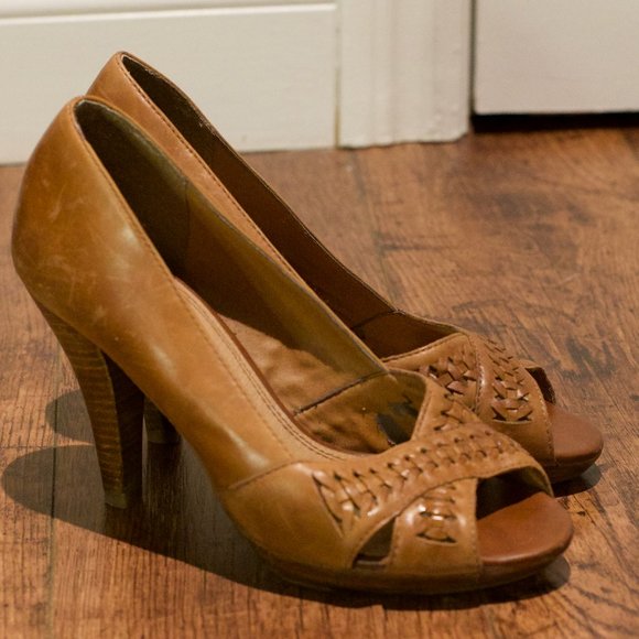2 for $30 Aldo leather braided heels - Picture 5 of 5